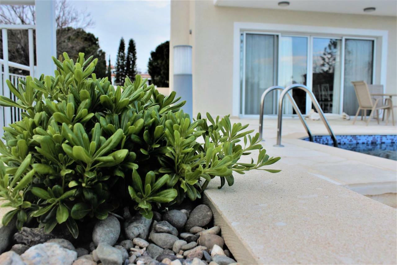 Coral Blue Bay Villa คอรัลเบย์ ภายนอก รูปภาพ