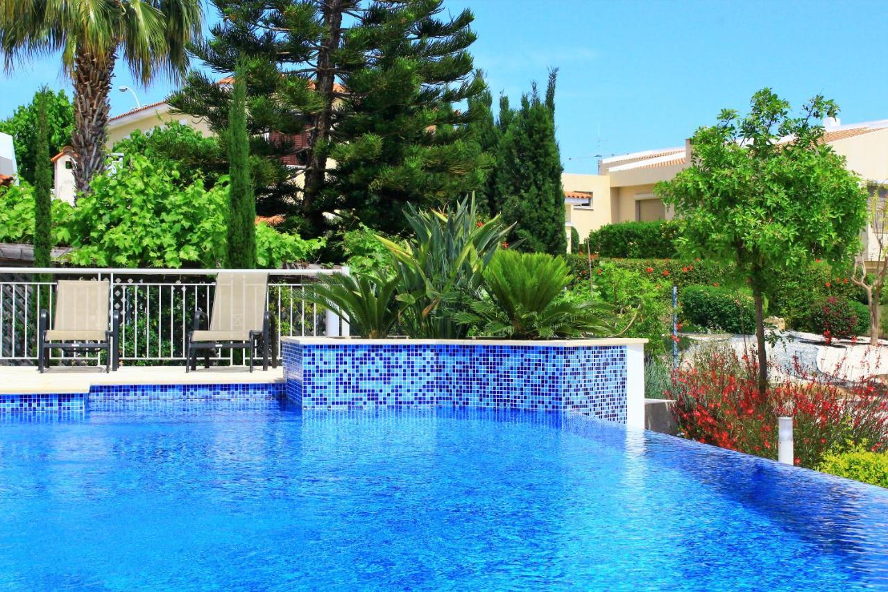 Coral Blue Bay Villa คอรัลเบย์ ภายนอก รูปภาพ